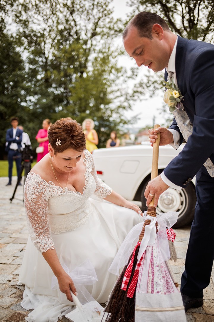 Wedding photos from the Slovak-Italian wedding of Mirka and Baldy in the beautiful surroundings of the Gbeľany Manor House - 0211.jpg