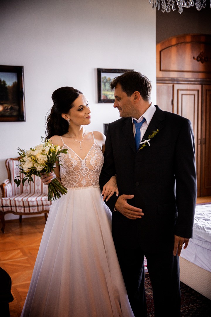 Picturesque dream wedding of Kloudy & Michal in Hluboká nad Vltavou. - 0113.jpg