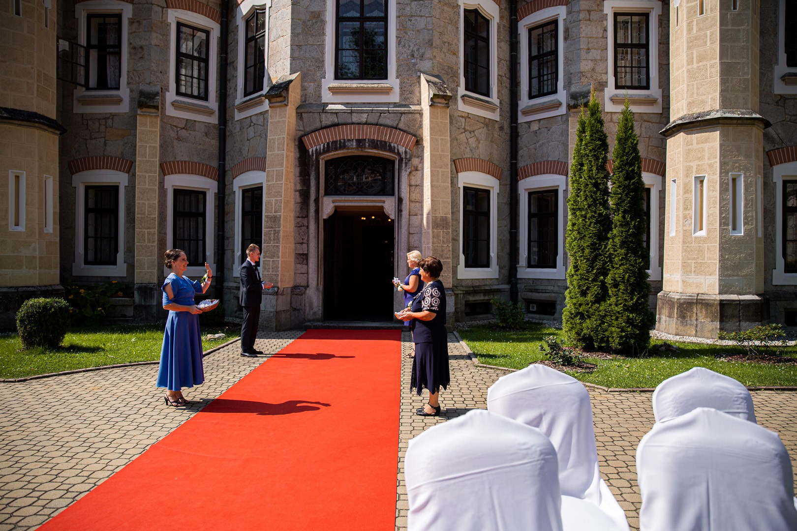 Picturesque dream wedding of Kloudy & Michal in Hluboká nad Vltavou. - 0130.jpg