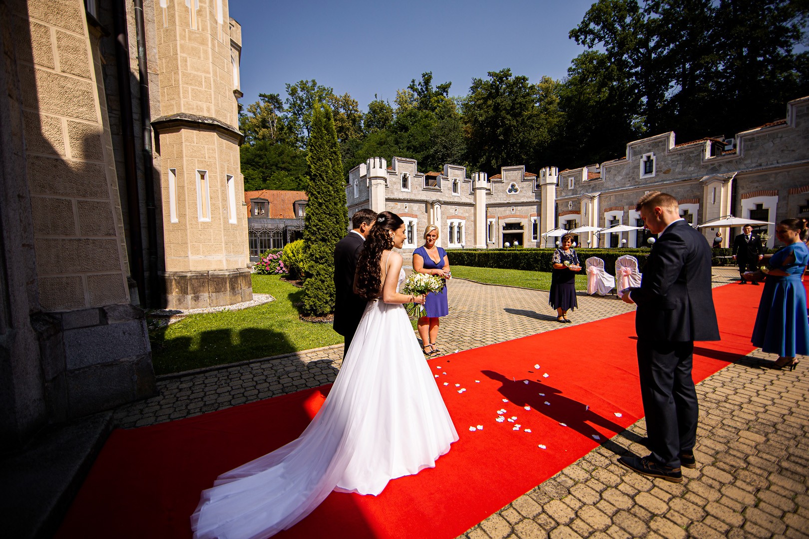 Picturesque dream wedding of Kloudy & Michal in Hluboká nad Vltavou. - 0133.jpg