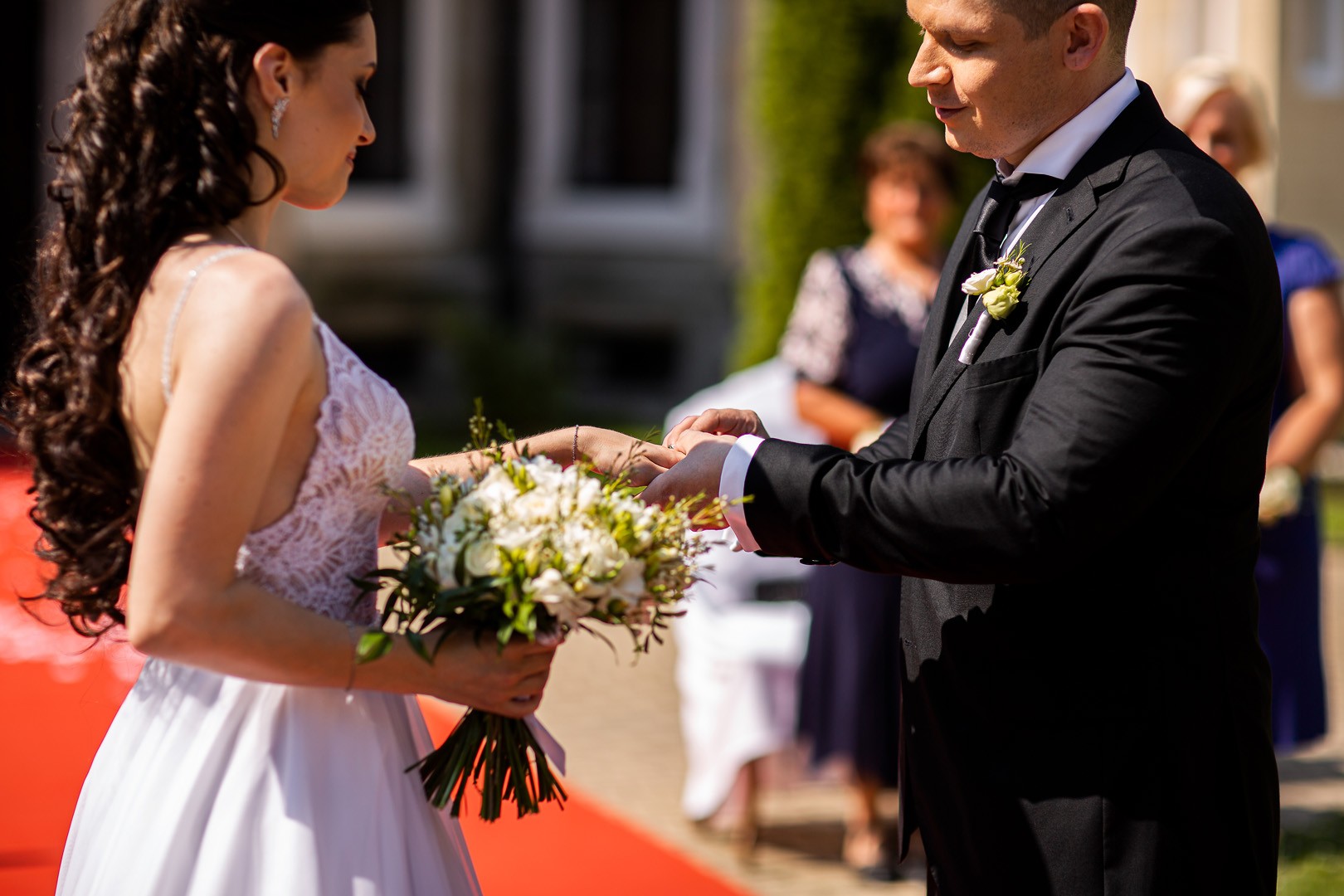 Picturesque dream wedding of Kloudy & Michal in Hluboká nad Vltavou. - 0163.jpg
