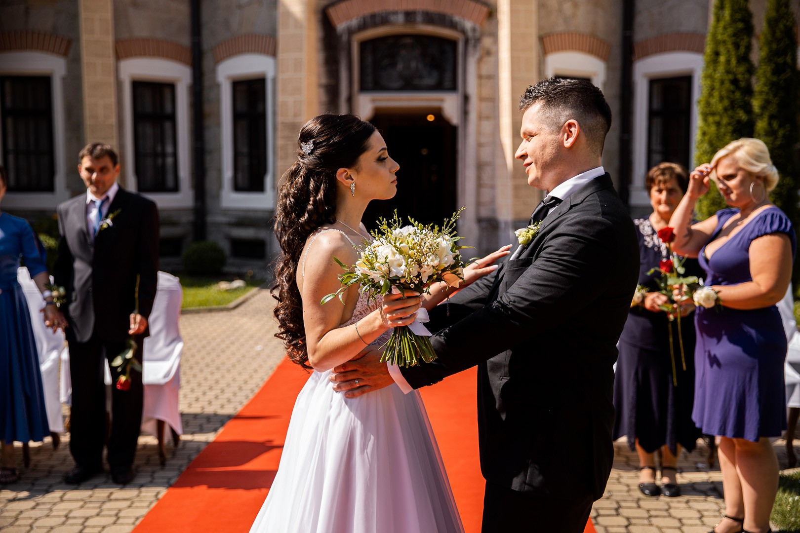 Picturesque dream wedding of Kloudy & Michal in Hluboká nad Vltavou. - 0180.jpg