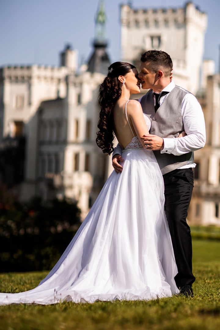 Picturesque dream wedding of Kloudy & Michal in Hluboká nad Vltavou. - 0389.jpg