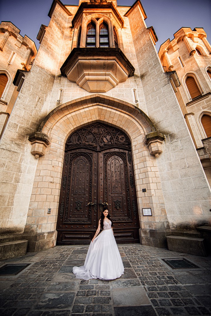 Picturesque dream wedding of Kloudy & Michal in Hluboká nad Vltavou. - 0575.jpg