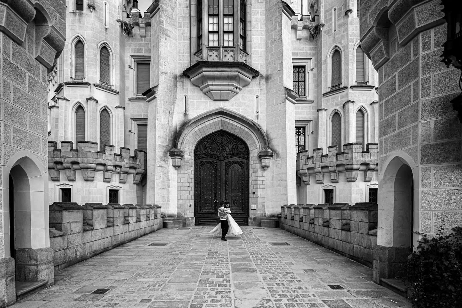 Picturesque dream wedding of Kloudy & Michal in Hluboká nad Vltavou. - 0585.jpg