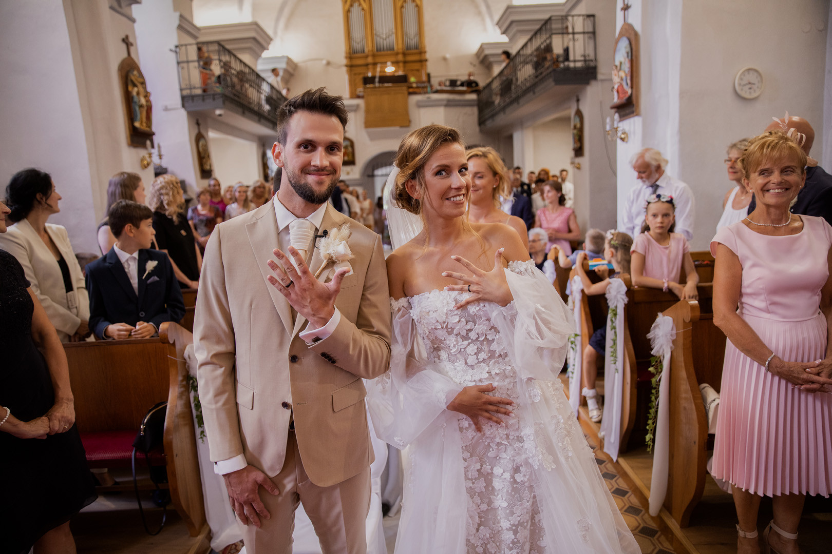 The beautiful wedding of Zuzka and Matúš - 0301.jpg