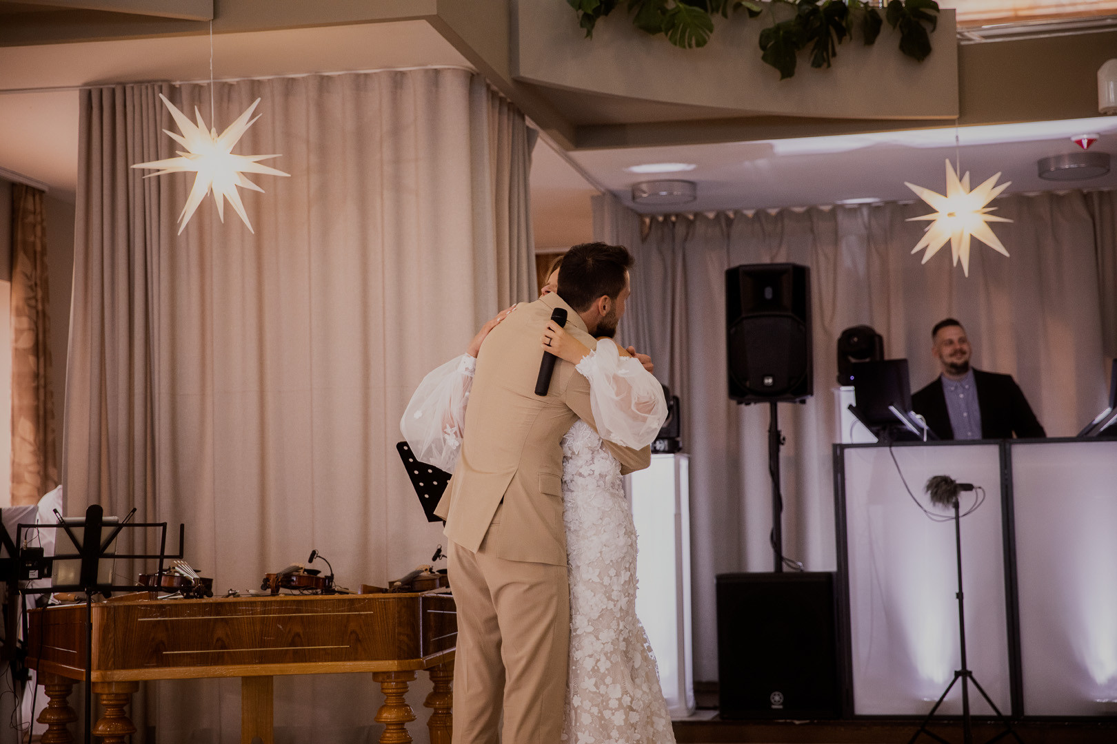 The beautiful wedding of Zuzka and Matúš - 0516.jpg