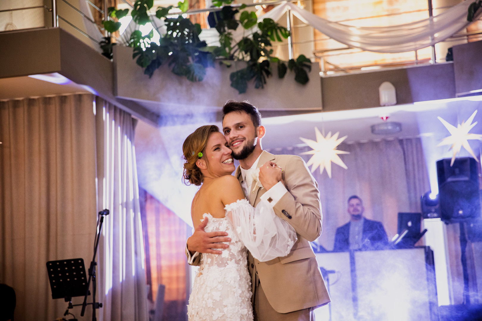 The beautiful wedding of Zuzka and Matúš - 0527.jpg
