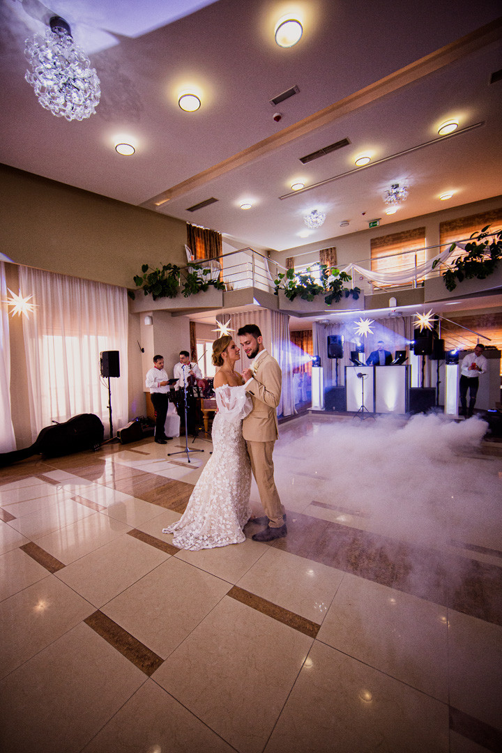 The beautiful wedding of Zuzka and Matúš - 0545.jpg