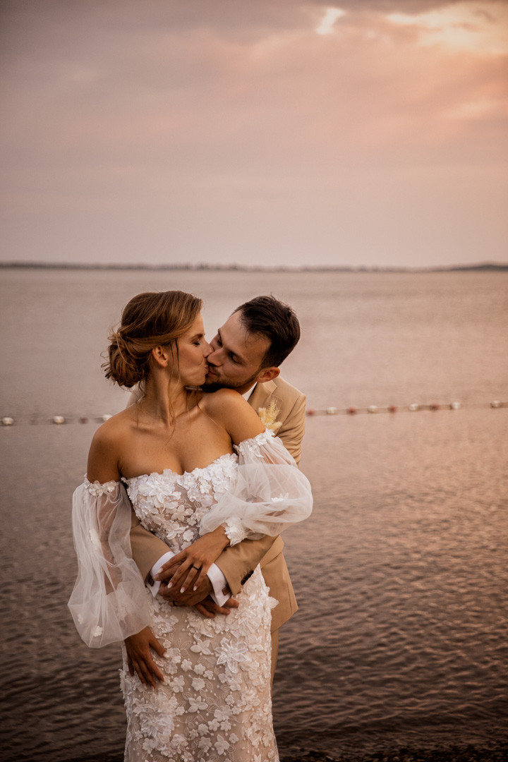 The beautiful wedding of Zuzka and Matúš - 0646.jpg