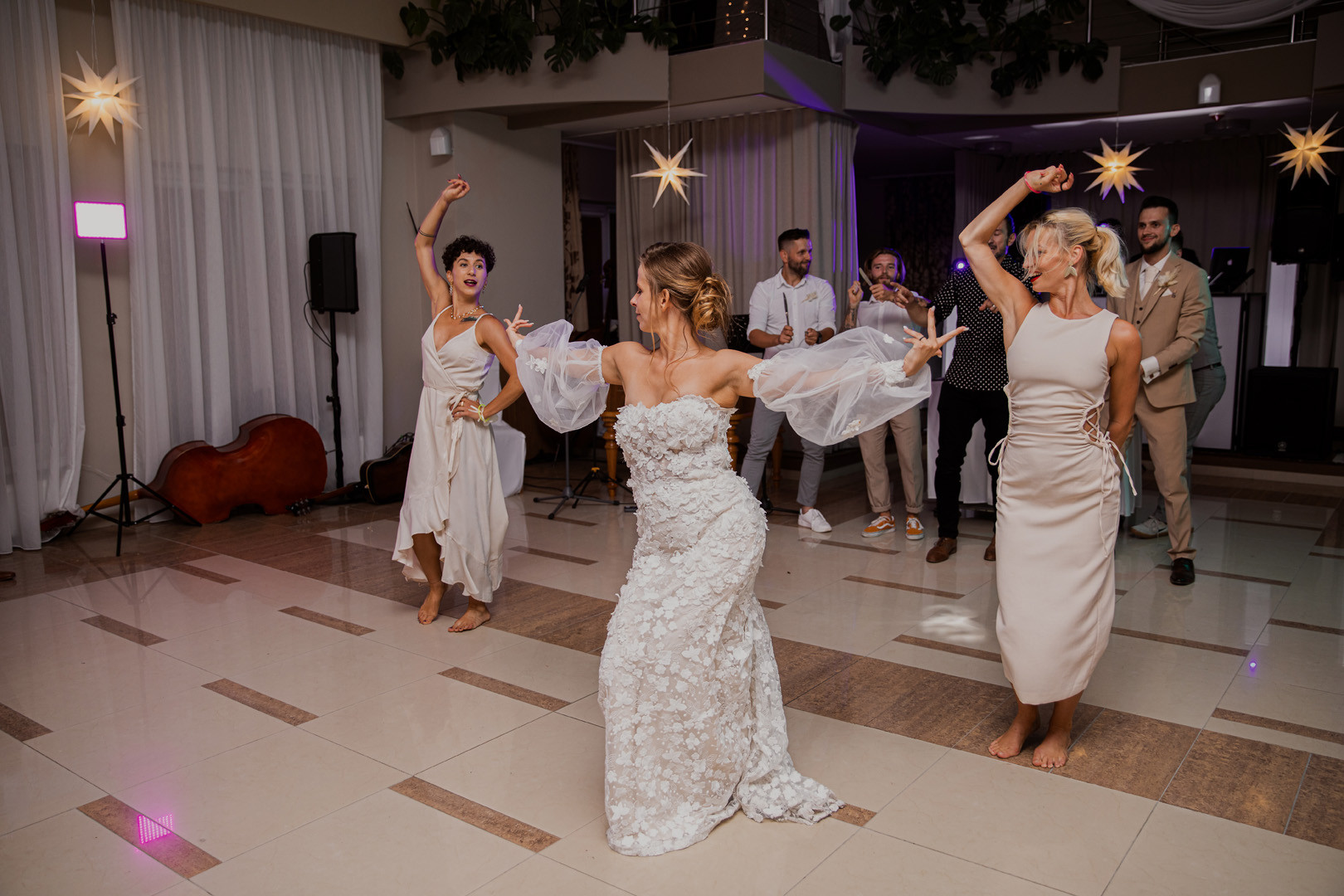 The beautiful wedding of Zuzka and Matúš - 0715.jpg