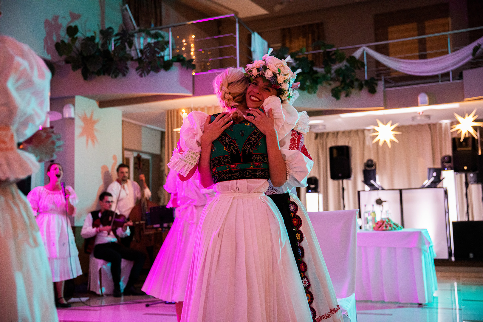 The beautiful wedding of Zuzka and Matúš - 0733.jpg