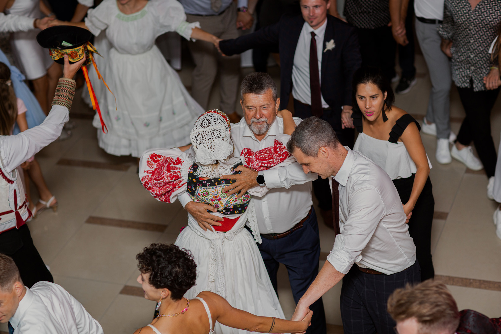 The beautiful wedding of Zuzka and Matúš - 0758.jpg