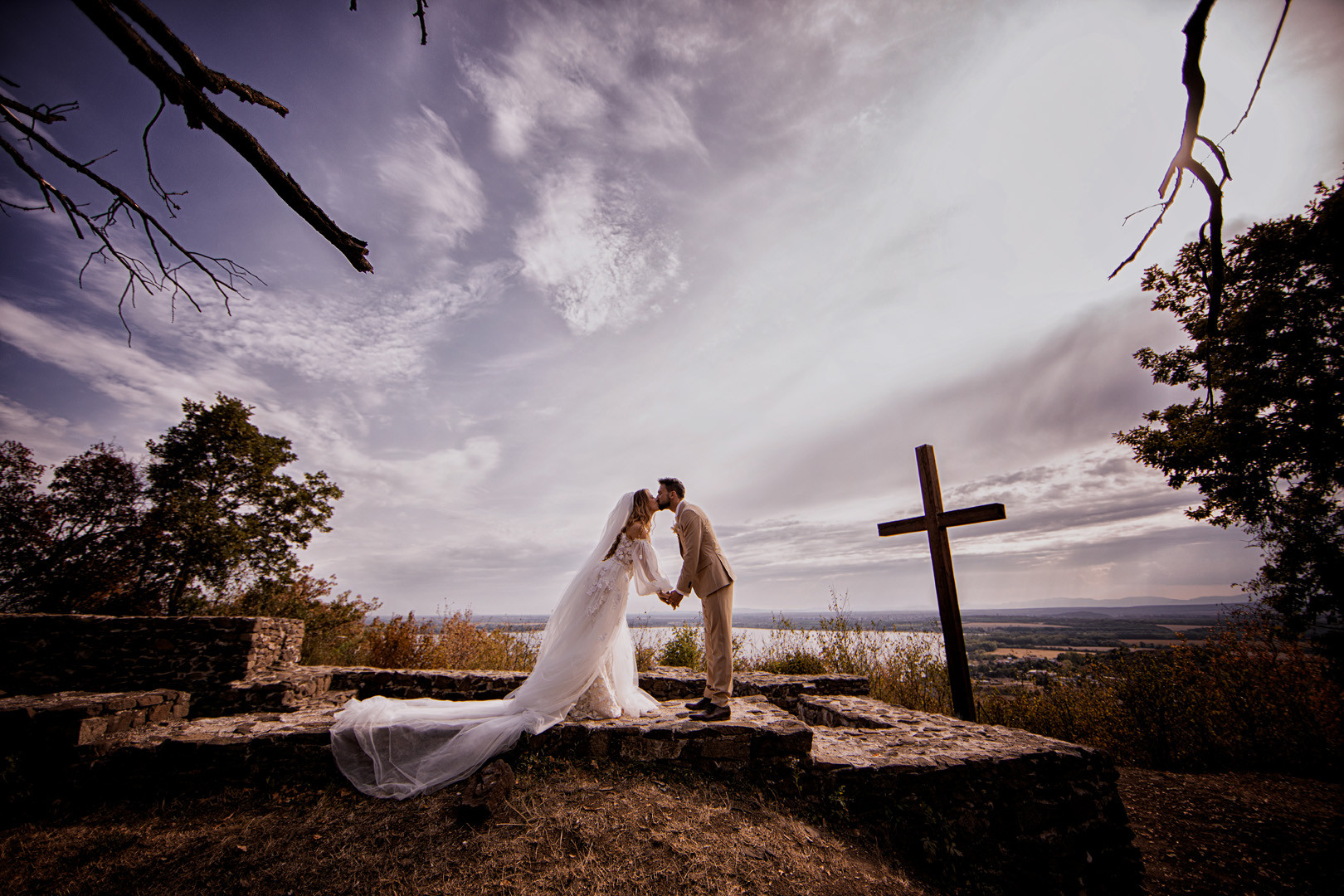 The beautiful wedding of Zuzka and Matúš - 0829.jpg