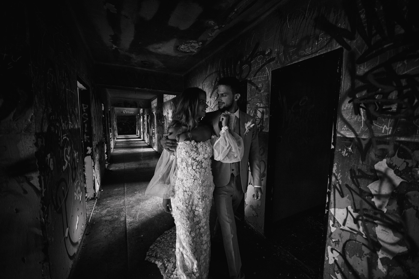 The beautiful wedding of Zuzka and Matúš - 1067.jpg