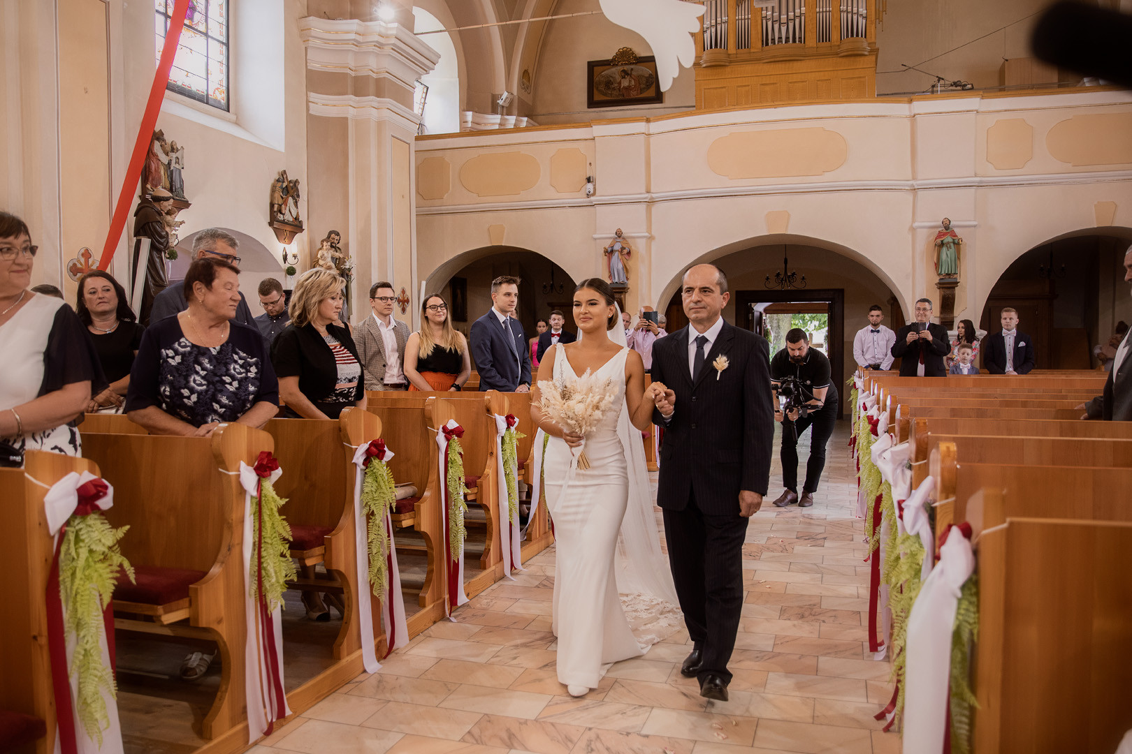 Photo from the wedding of Mirka and Radek - 0202.jpg