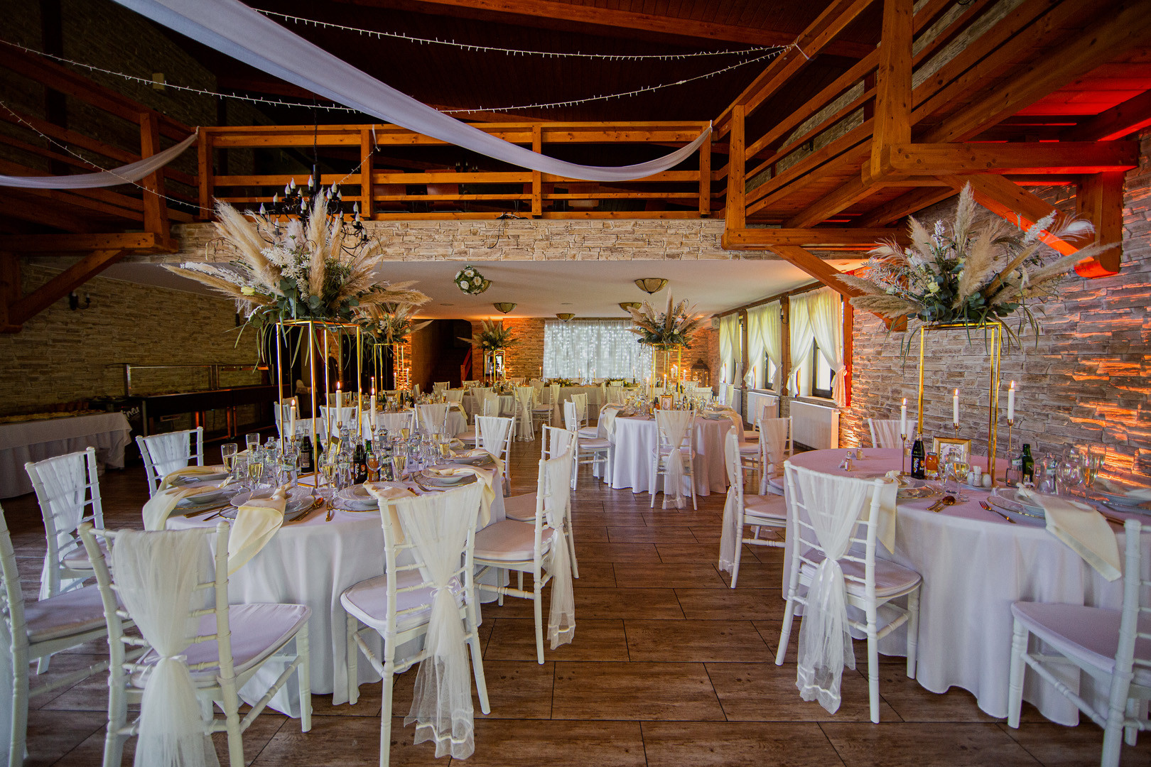 Photo from the wedding of Mirka and Radek - 0415.jpg
